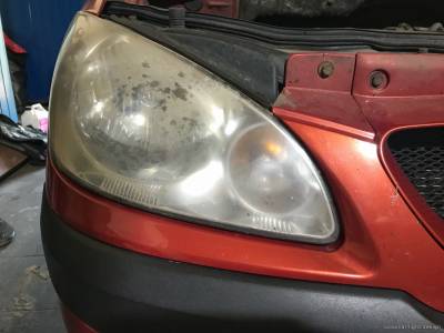 Правая фар Hyundai до полировки