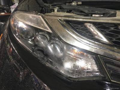 Запотевшая фара Nissan Murano