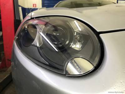 Восстановленные фары Jaguar XKR