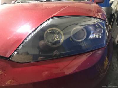 Фары Hyundai Tiburon после профилактики и установки ангельских глазок