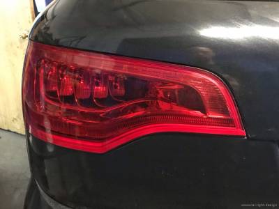 Задняя светодиодная фара стоп Audi Q7