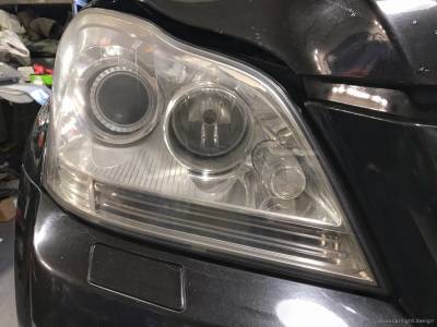 Запыленные фары Mercedes-Benz GL550