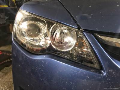 Установленная билинза в фары Honda Civic 4d