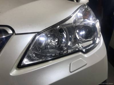 Отполированное стекло фары Subaru Outback