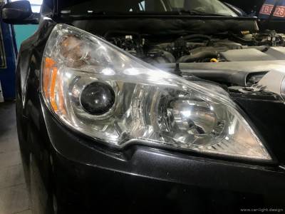 Фары Subaru Outback после полировки