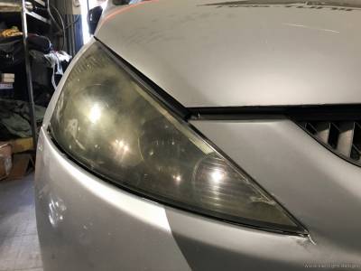 Состояние фар до реставрации Mitsubishi Grandis