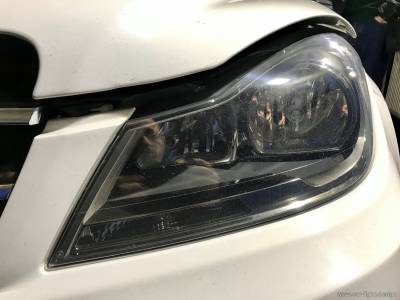 Галогенная фара Mercedes-Benz C-Class w204