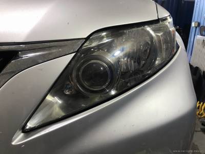 Фары Lexus RX 430 после проделанных восстановительных работ