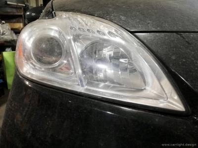 Галогенные линзы в фарах Toyota Prius