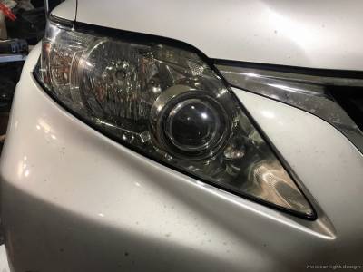 Фары Lexus RX 430 после проделанных восстановительных работ