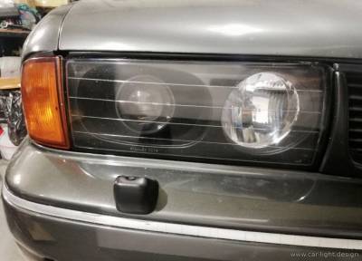 Установленные биксеноновые линзы в фары Mitsubishi Sigma