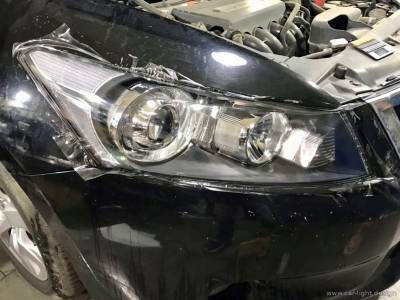 Нанесение защитной пленки на стекло фары Honda