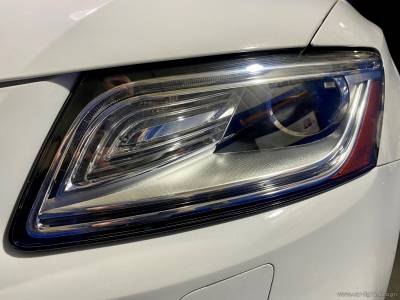 Фара Audi Q5 с новым стеклом и полиуретановой пленкой Сантек
