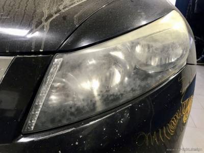 Фара Honda Accord до восстановления