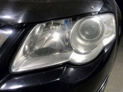 Фара Volkswagen Passat B6 после устранения внутреннего конденсата