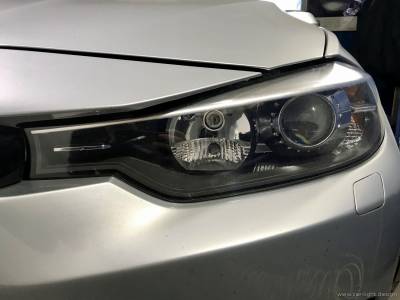 Галогенная фара BMW F30 с установленным биксеноновым модулем света