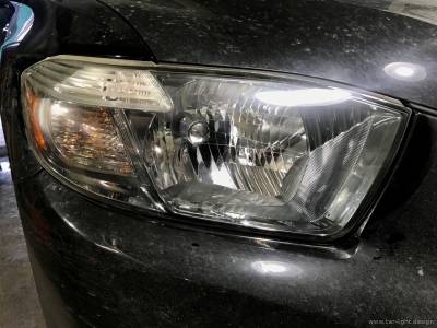 Заводская галогенная фара автомобиля Toyota Highlander
