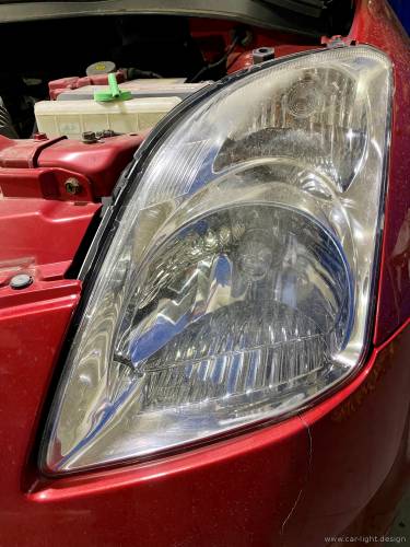 Фара Suzuki Swift до полировки стекла