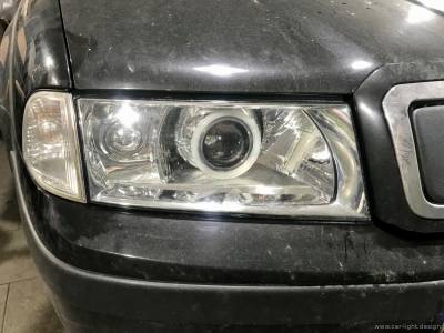 Восстановленная и очищенная фара Skoda Octavia A4