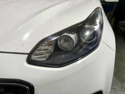 Фара KIA Sportage после внутренней чистки