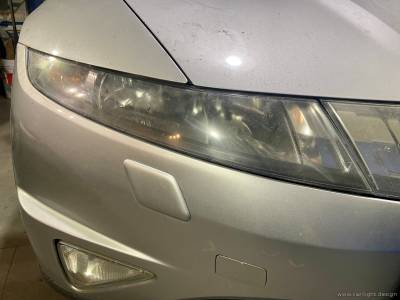 Стекло фары Honda Civic до полировочных работ