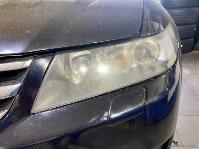 Фара Honda до ремонта линзы и полировки стекла