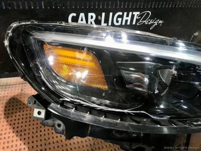 Трещина на стекле фары Jeep Grand Cherokee Full Led Performance